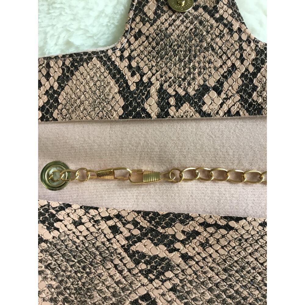 Blush Faux Snake Leather Metal Rings Gold Chain Crossbody Bag - Picture 13 of 15